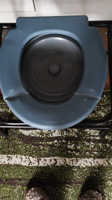 Санитарный стул - туалет