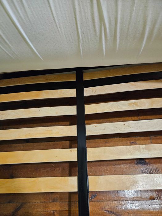 Легло спалня с нощни шкафчета