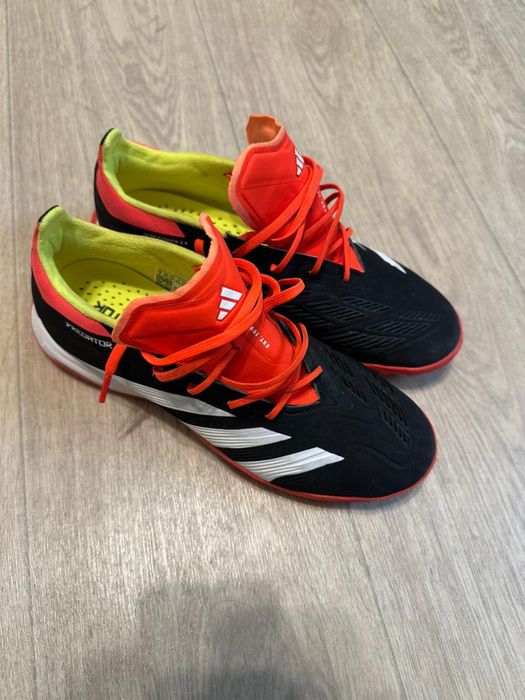 Футбольные бутсы