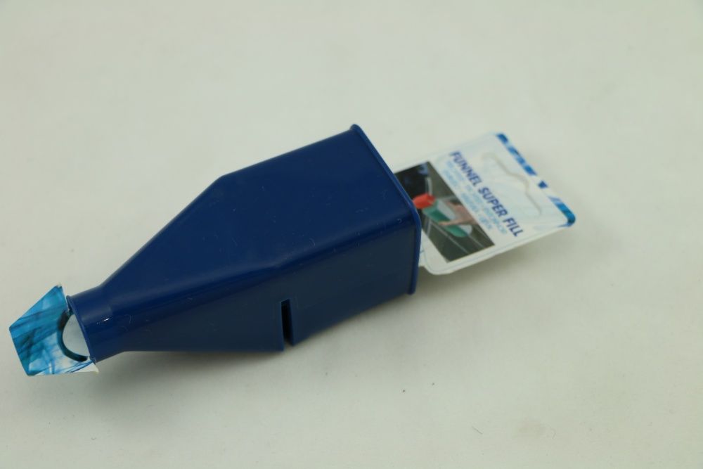 универсална странична фуния, нова, немска, внос от Германия