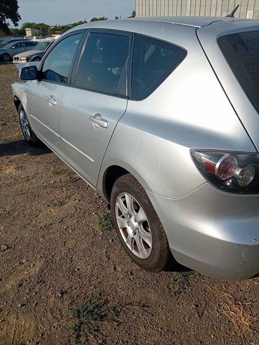 Mazda 3 1.6 бензин 2005 година на части