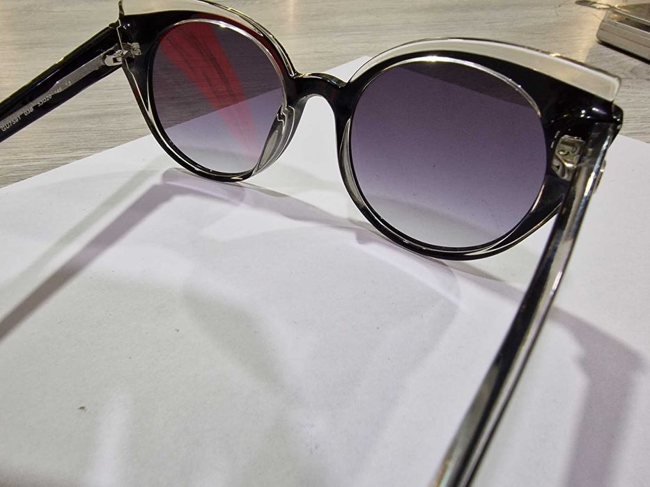 Дамски слънчеви очила Guess GU7591 03B