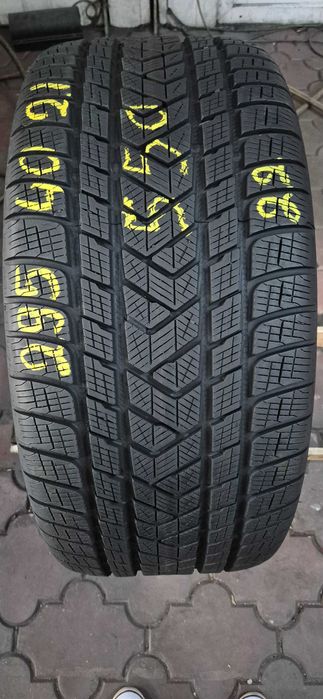anvelope Pirelli 295/40/21 m&s iarna