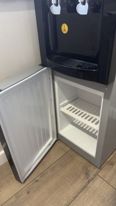 Продаю кулер в отличном состоянии