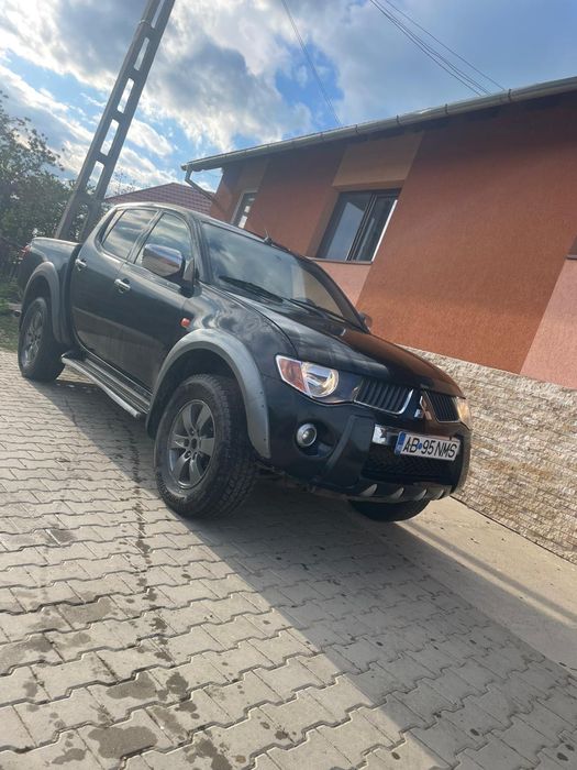 Vând Mitsubishi L200