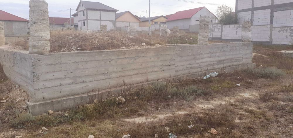 Vând temelie turnată 87m² cu teren de 274m²