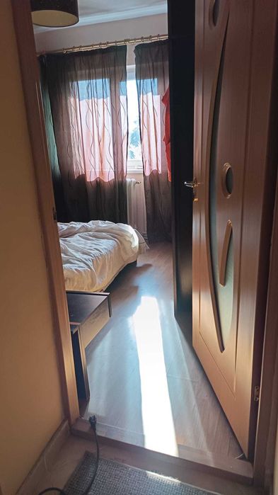 Chirie apartament cu 2 camere