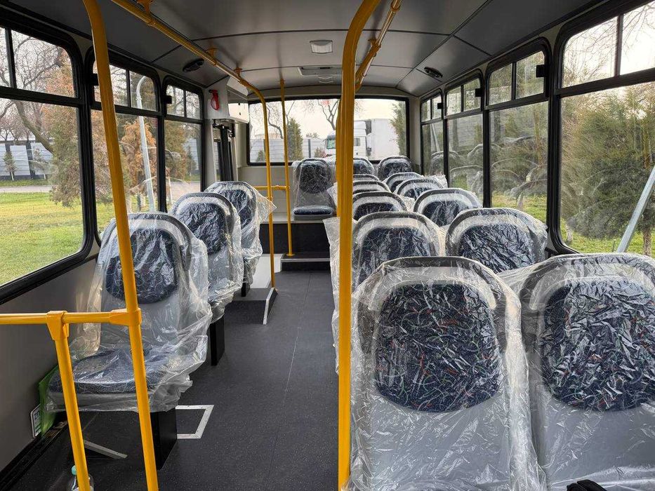 ISUZU HC40 автобус