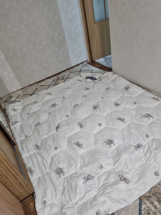Продаю одеяло, двухспалтное