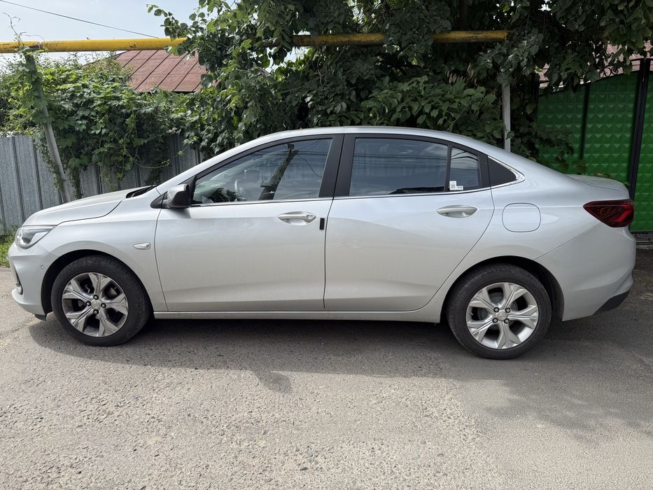 Продам в рассрочку с выкупом Onix