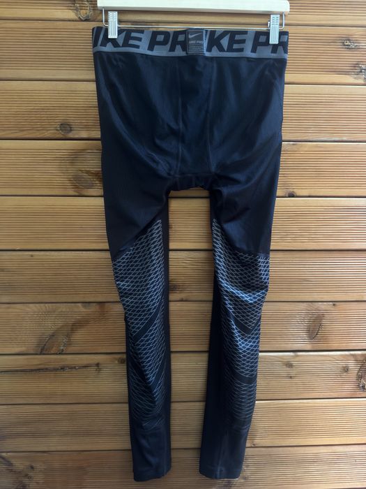 Оригинален мъжки компресионен клин Nike Pro L (Hyperwarm / Dri-Fit) Черен