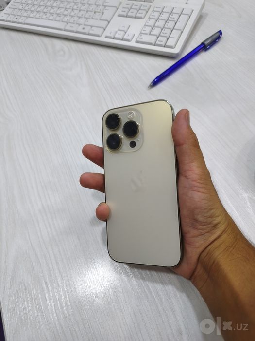 Iphone 14 pro gold