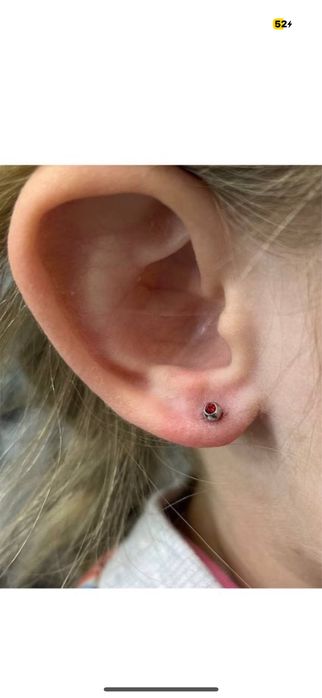 Прокол ушей детям и взрослвм