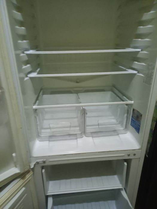 Холодильник б/у Самсунг