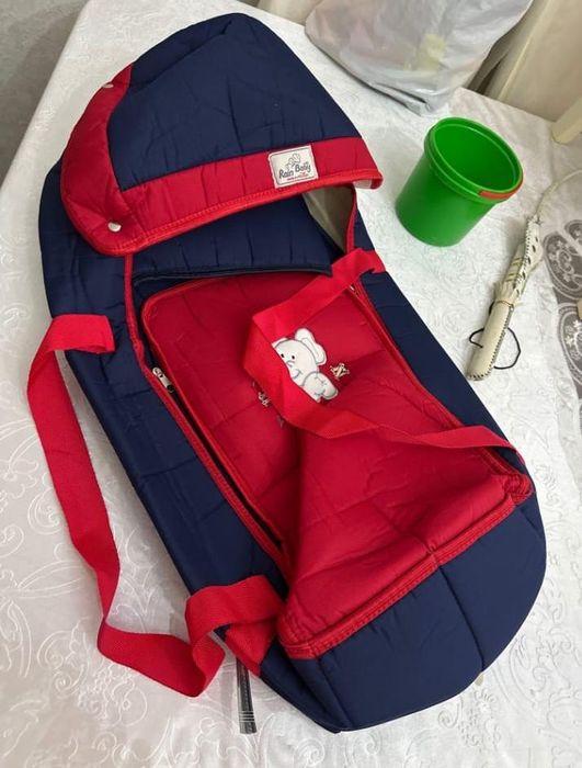 Переноска малыша