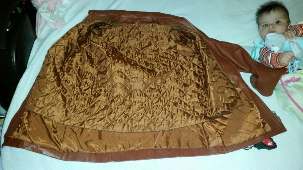 Geaca de piele culoare maro
