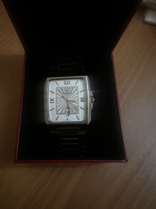 Продам часы 30 000 Romanson