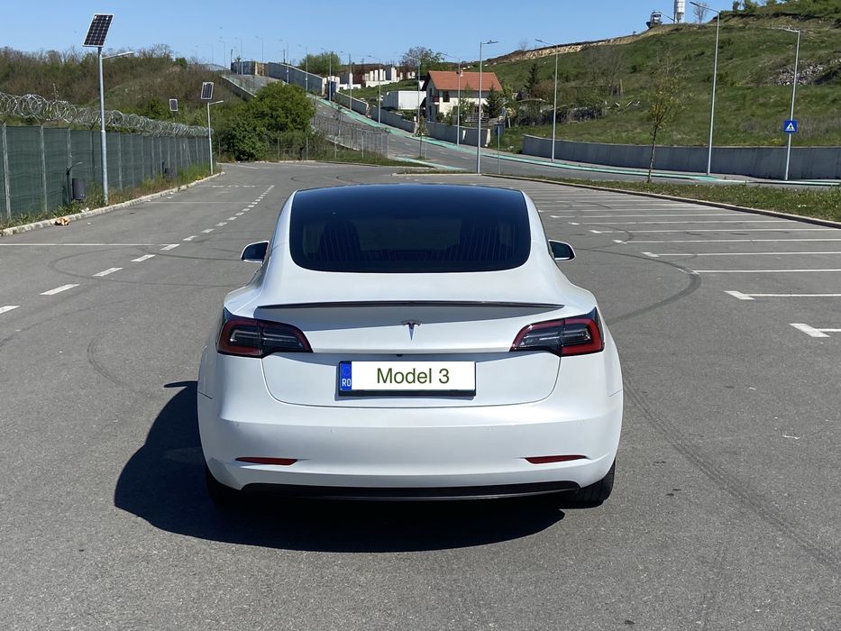 Tesla Model 3 SR+ (Standard Range Plus) FSD (Full Self Driving)