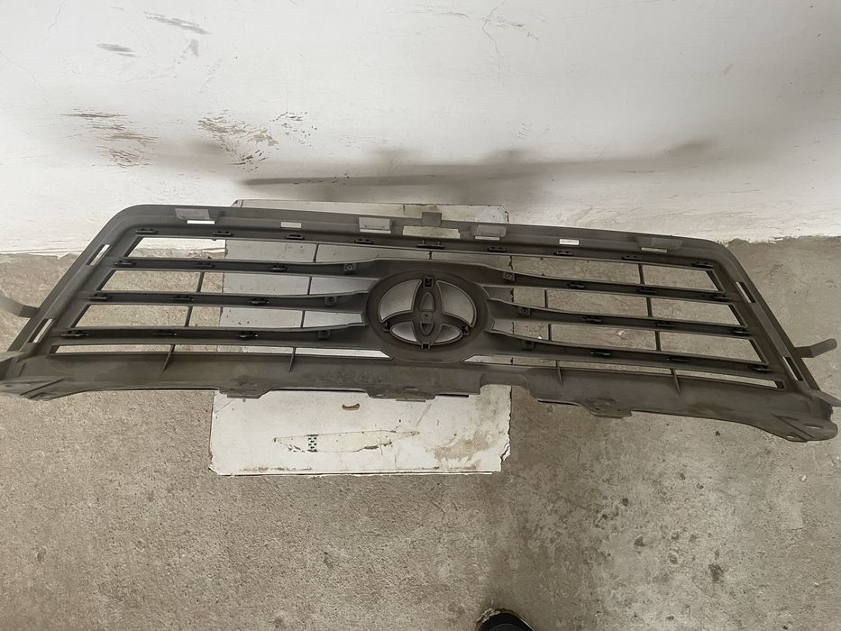 Toyota rav4 решетка