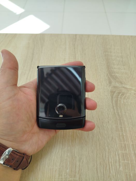 Motorola Razr 6/128