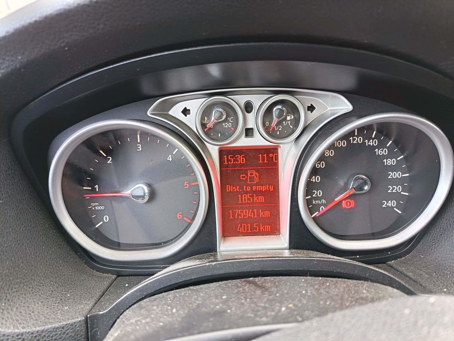 Vand Ford Focus mk2 facelift Titanium 2011