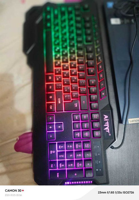 Lenovo ноутбук, новый