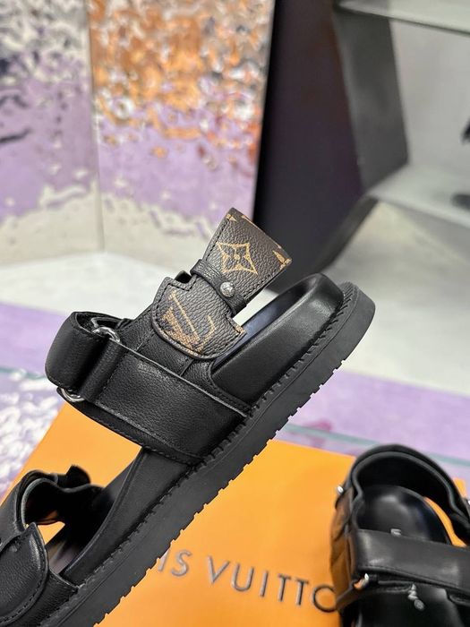Луксозни дамски сандали - Louis Vuitton 38 и 39 номер