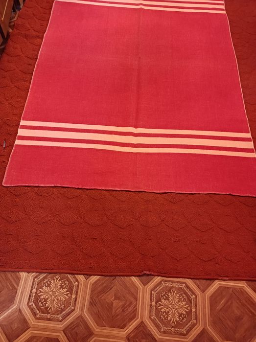 Одеяло шерстяное,состояние нормальное.