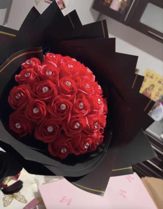 buchete trandafiri de sapun realizabile pe comanda