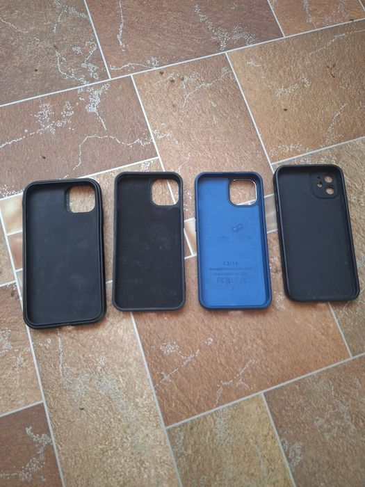 Vând Huse iPhone