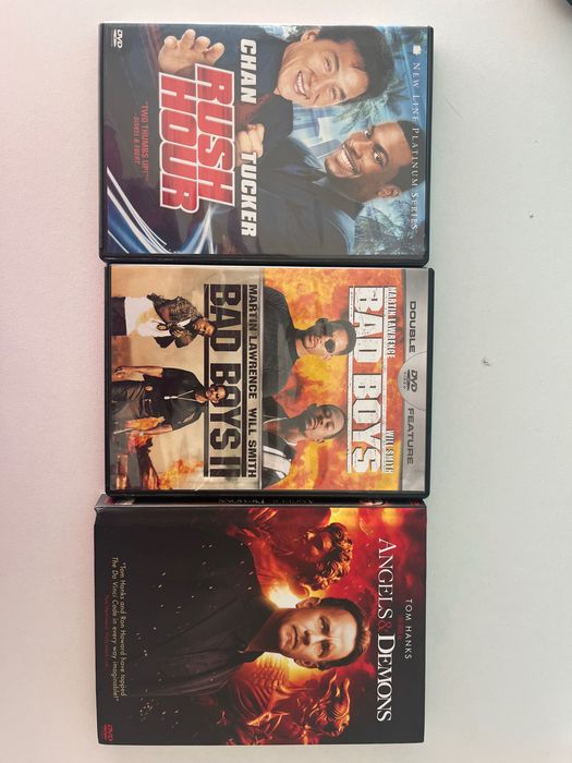 Продавам дискове - angels and demons, bad boys, rush hour