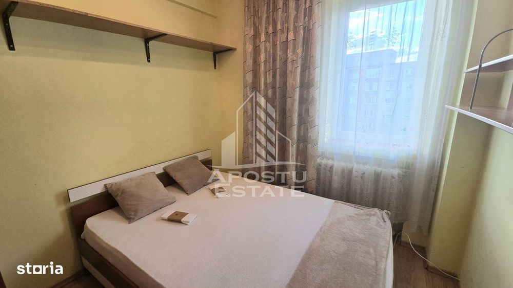 Apartament de vanzare cu 4 camere, etaj intermediar, Circumvalatiunii