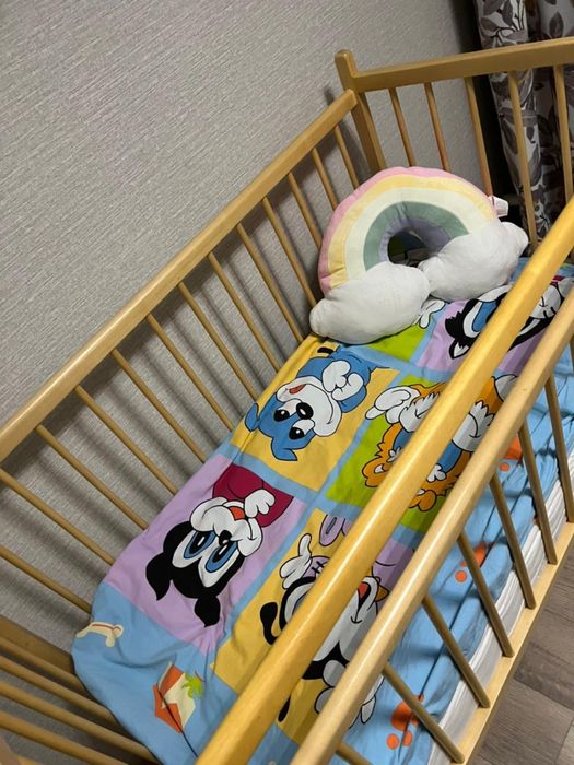 Детская кроватка,матрас