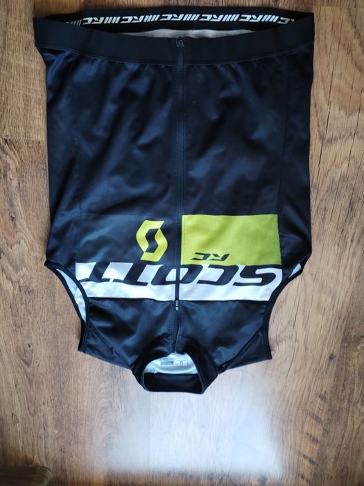 scott gilet rc pro evolution bikes - въжки вело елек М 100% оригинал много добро състояние.