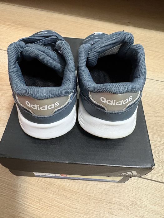 Pantofi sport baieti marimea 21