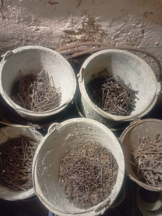 Ручки ,шпингалеты,навесы