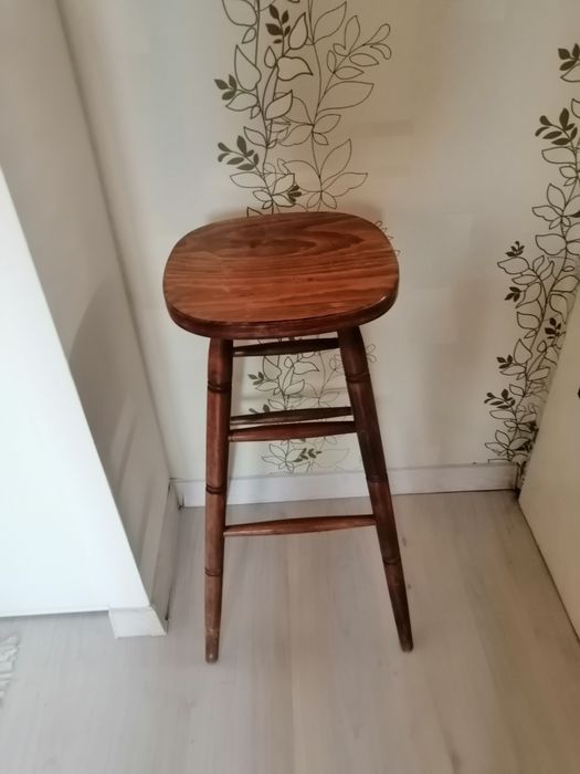 Дървени - Масивни Бар столове 2 броя