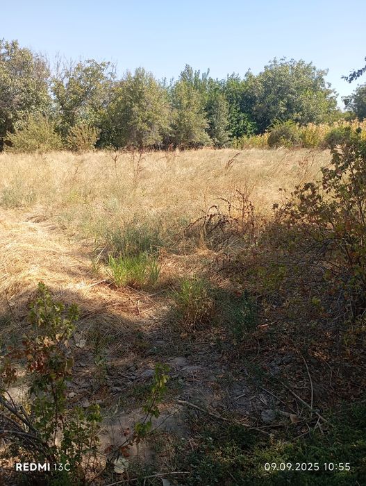 Продается участок 12 соток с домом 4 комнат.