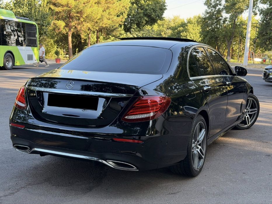 Mercedes-Benz W213 E300