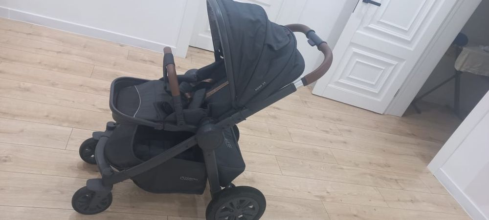 Продам детскую коляску.