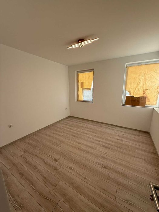 Двустаен апартамент Южен