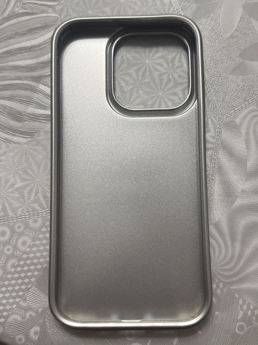 новый чехол на iphone 14 pro