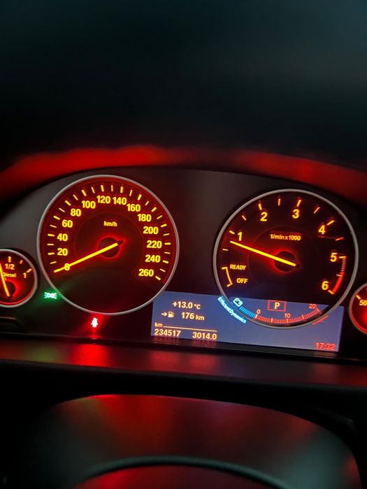 BMW 320 GT F34 190CP Facelift - Imperialblau Brillianteffekt Metallic