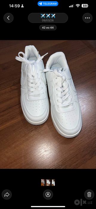 Кроссовки Nike. Белые