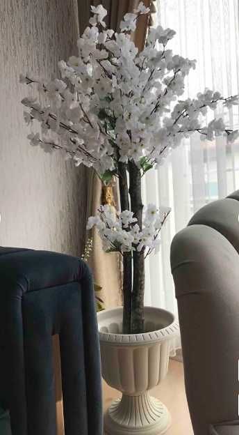 Декоративни дръвче. Изкуствени цветя