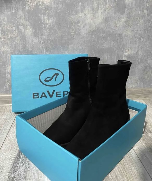 Ботинки замшевые