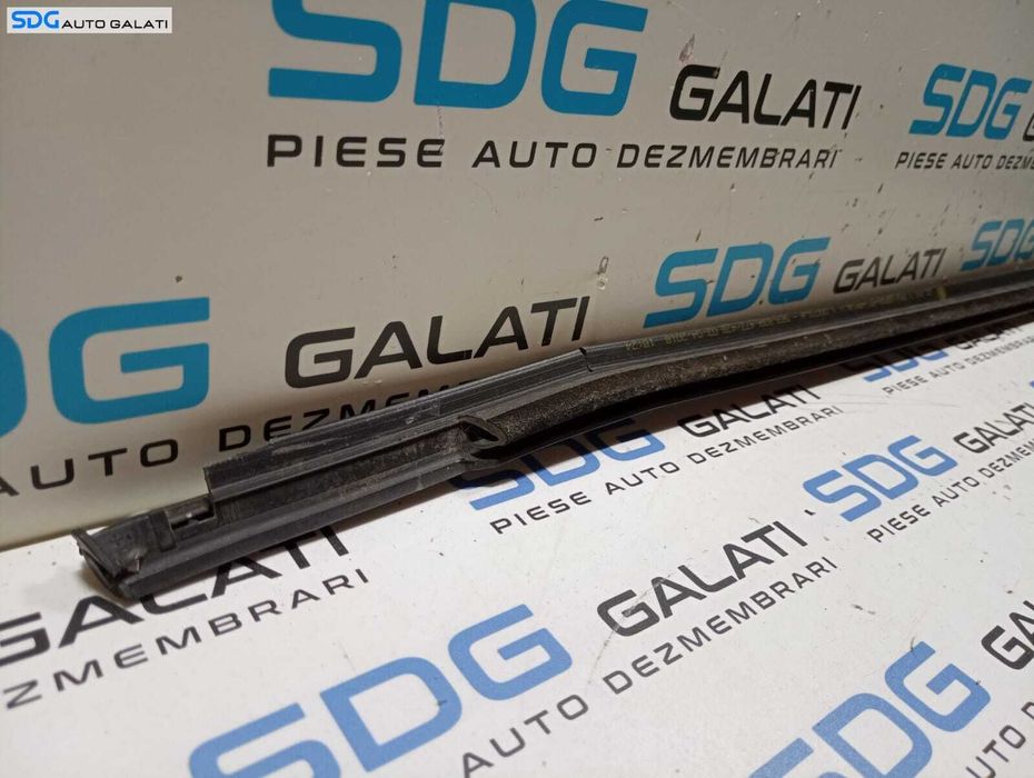 Perie Bandou pentru Geam Sticla de pe Usa Portiera Stanga Spate Skoda Octavia 3 Break Combi 2013 - 2017 Cod 5E9839477 [M5799]