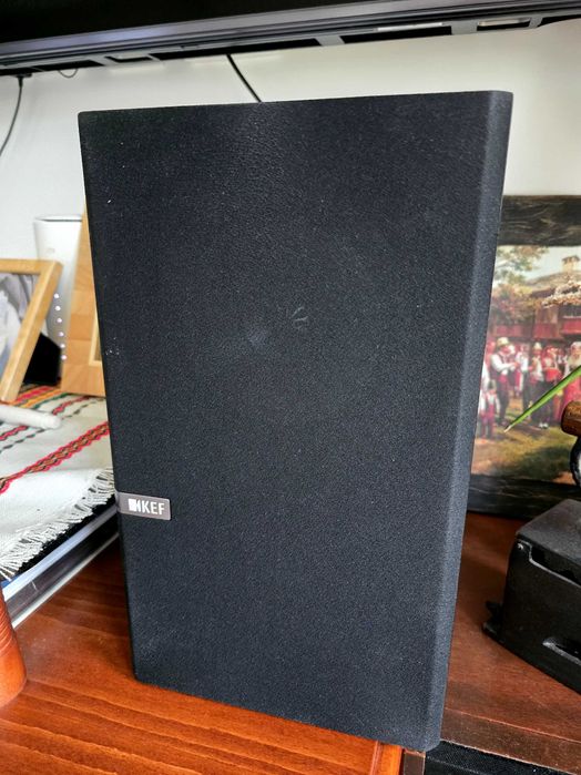 Kef q300 букшелф тонколони