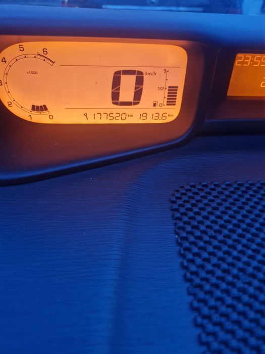 Vând Citoren C3 Picasso