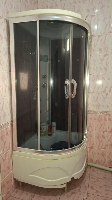Душевой кабинка продается